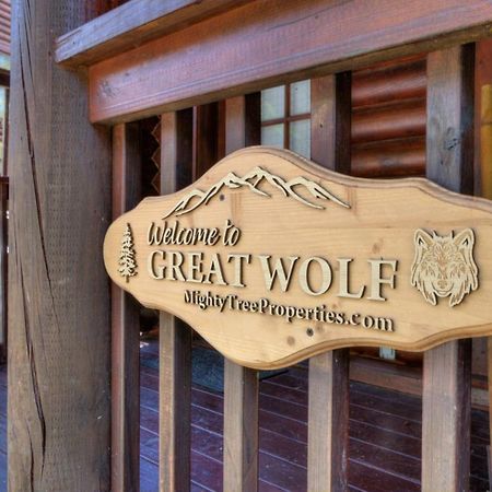 Great Wolf Cabin In Pigeon Forge! Villa ภายนอก รูปภาพ