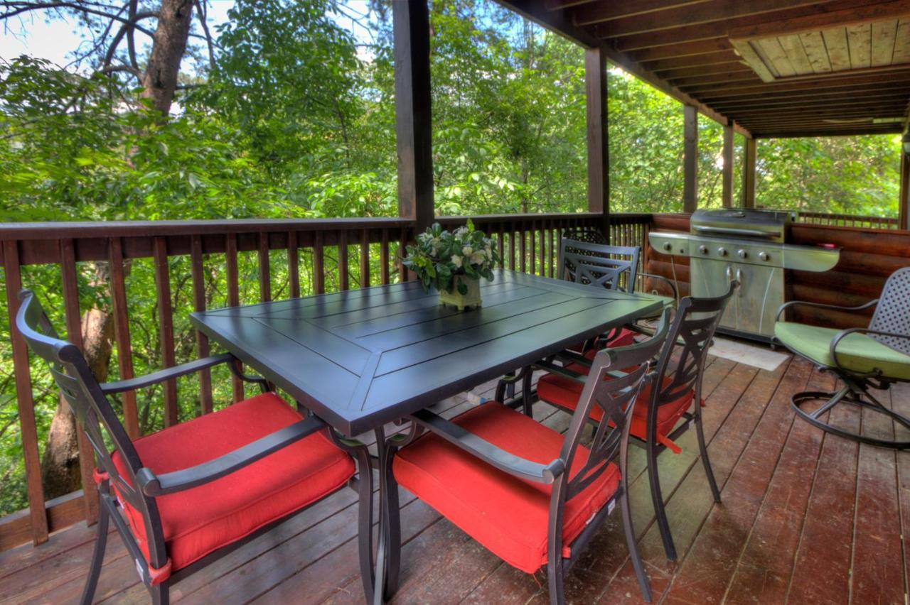 Great Wolf Cabin In Pigeon Forge! Villa ภายนอก รูปภาพ