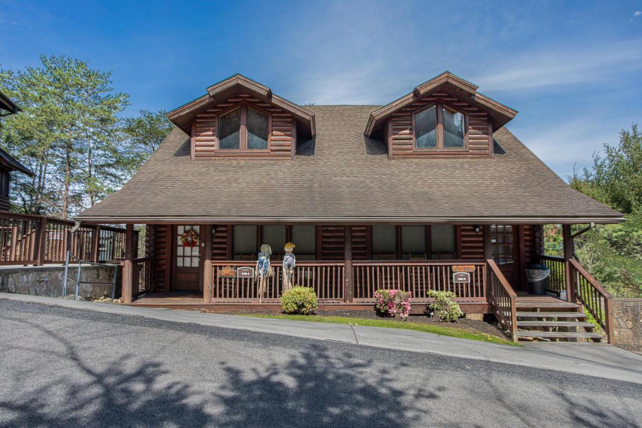 Great Wolf Cabin In Pigeon Forge! Villa ภายนอก รูปภาพ