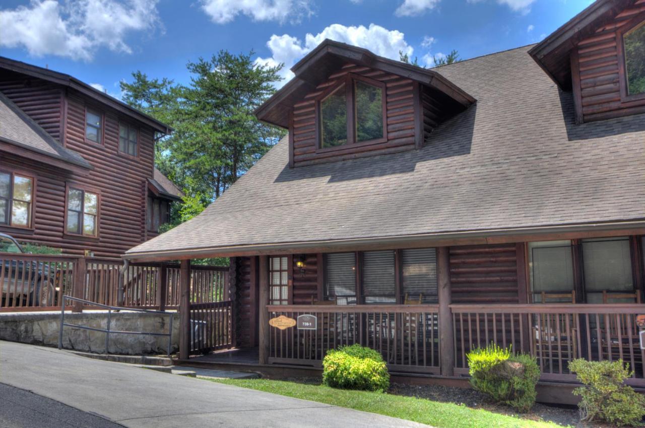 Great Wolf Cabin In Pigeon Forge! Villa ภายนอก รูปภาพ