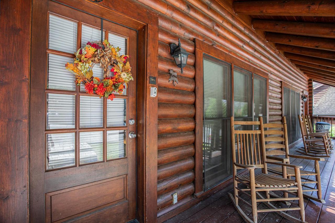 Great Wolf Cabin In Pigeon Forge! Villa ภายนอก รูปภาพ